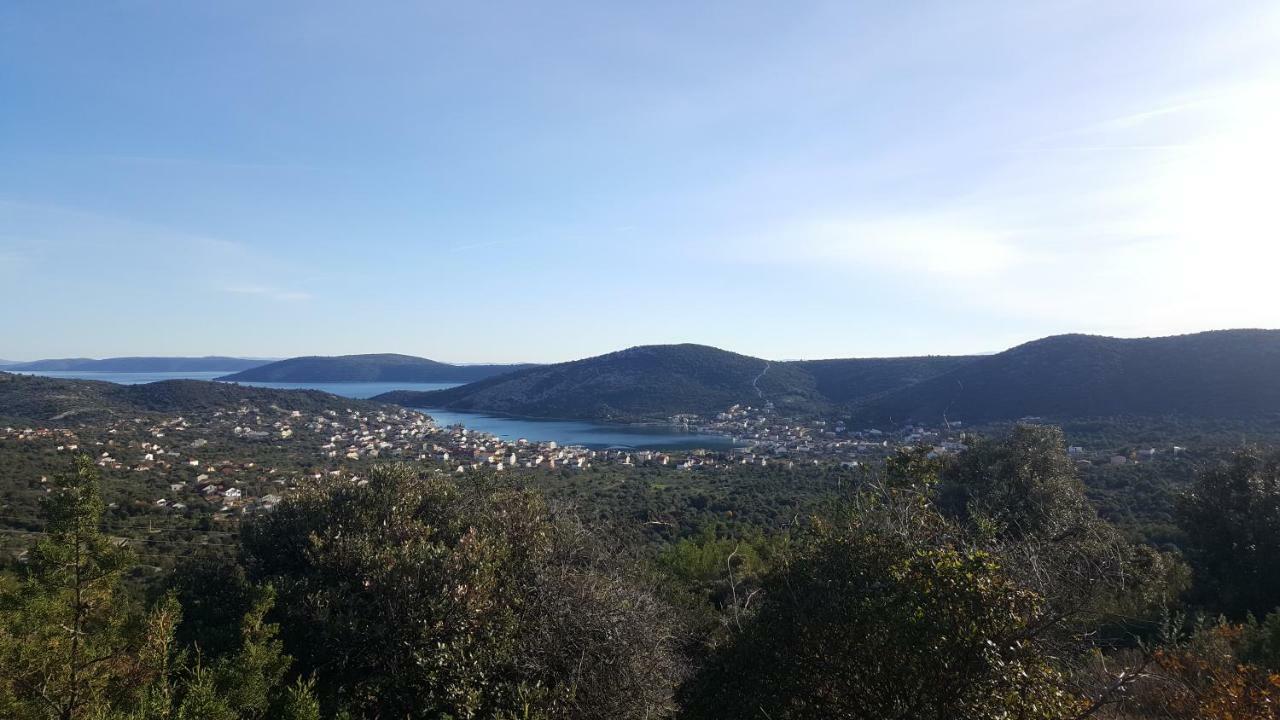 Apartments Anka Vinišće Εξωτερικό φωτογραφία