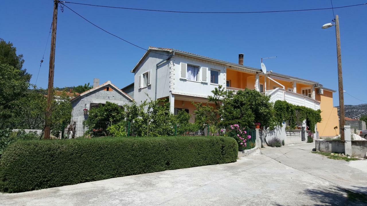 Apartments Anka Vinišće Εξωτερικό φωτογραφία