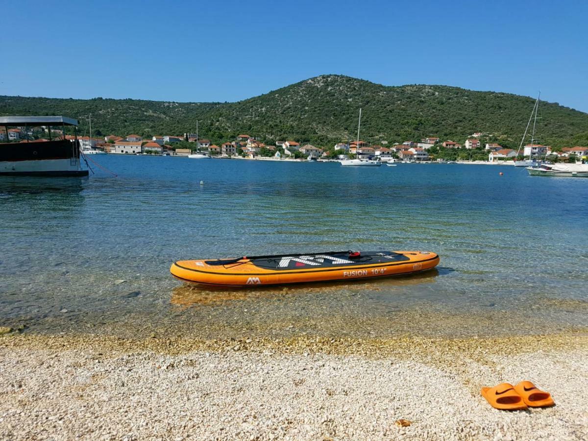 Apartments Anka Vinišće Εξωτερικό φωτογραφία